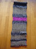 Longue écharpe en laine et soie kaki, rose tyrien, noire, gris anthracite