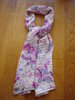Echarpe foulard en mousseline de soie imprimée seersucker MARC ROZIER blanche, bleue et rose