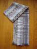BON PLAN - Longue écharpe rayée bleue, mauve et grise en laine, coton, soie et lin MARC ROZIER
