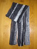 Echarpe foulard en tulle blanc ornée de bandes de mousseline noire